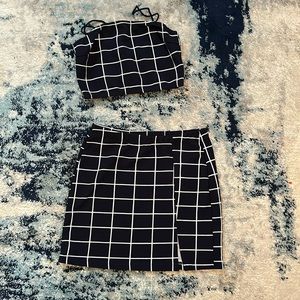 Cute, two piece fit.